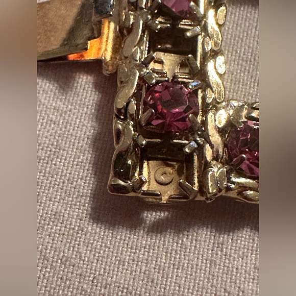 Authentic Coach Vintage Gold and Pink Heart Bracelet! READ - Picture 5 of 5